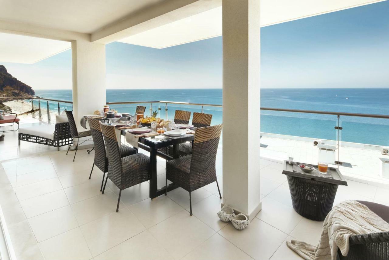 Cali Deluxe Holidays, Sesimbra Esterno foto